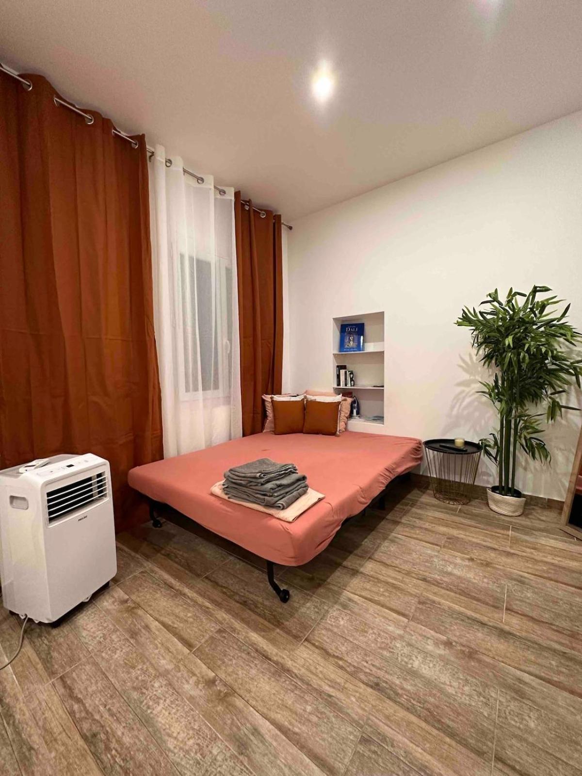 Cosy Studio Vieux Nice A 2 Pas De La Mer Exterior photo